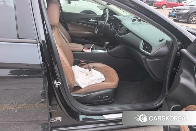 Buick Regal 2020 Черный из Китая, фото 3
