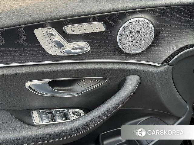 Mercedes-Benz E-Class W213 2020 Черный из Кореи, фото 3
