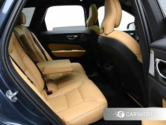 Volvo XC60 second Generation 2023 Синий из Кореи, фото 3