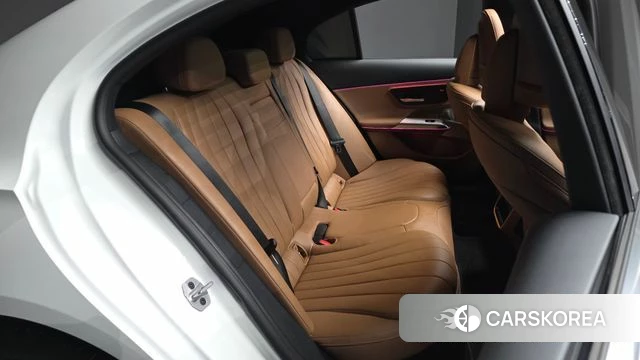 Mercedes-Benz E-Class W214 2024 Белый из Кореи, фото 3