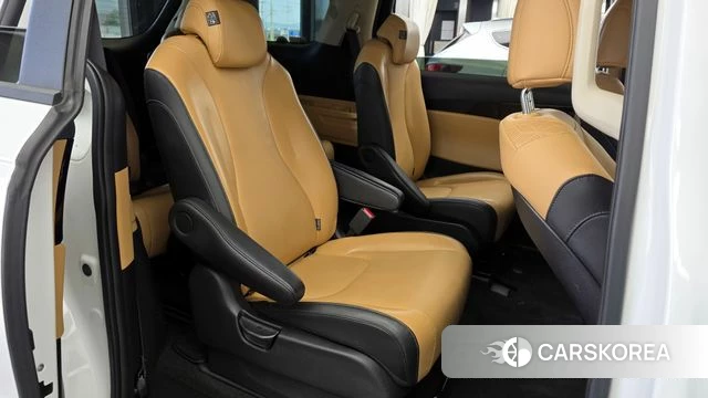 Kia Carnival 4th generation 2023 Белый из Кореи, фото 3