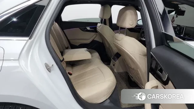 Audi A4 (B9) 2021 Белый из Кореи, фото 3