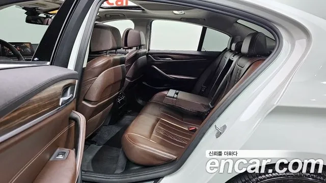 BMW 5 Series (G30) 2018 Белый из Кореи, фото 3