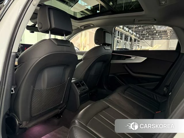 Audi A4L 2021 Белый из Китая, фото 3
