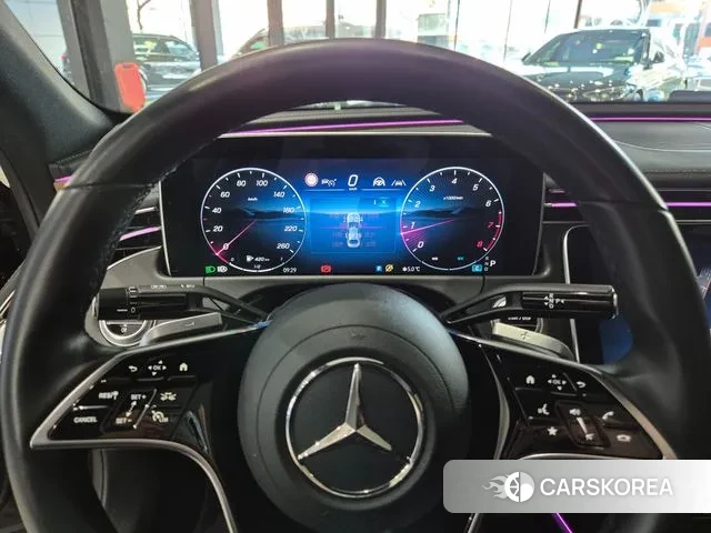 Mercedes-Benz E-Class W214 2024 Серый из Кореи, фото 3