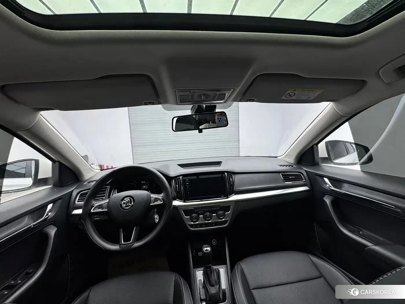 Skoda Komick 2021 Белый из Китая, фото 3