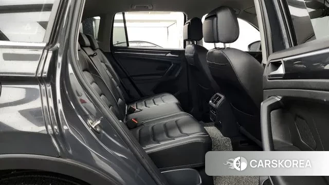 Volkswagen Tiguan second Generation 2021 Серый из Кореи, фото 3