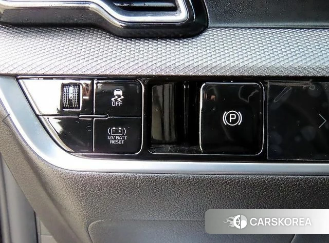 Kia Sportage 5th Generation Hybrid 2022 Черный из Кореи, фото 3