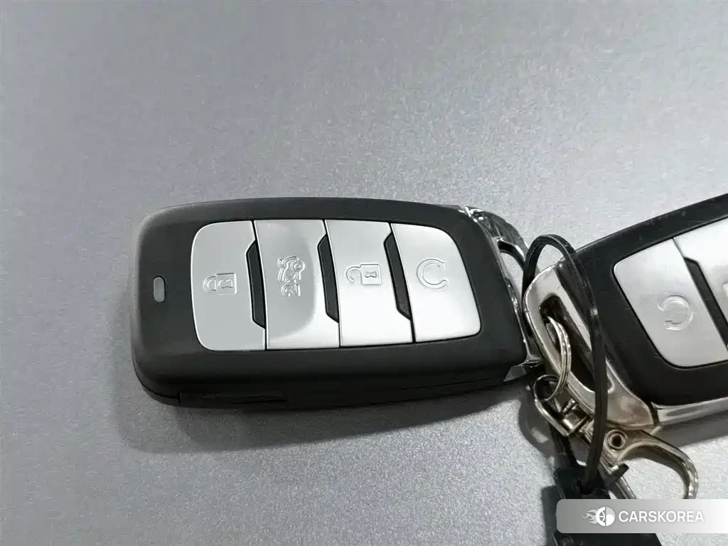 Chang'an Changan CS85 COUPE 2022 Silver/gray из Китая, фото 3