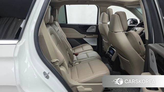 Lincoln Aviator 2nd generation 2023 Белый из Кореи, фото 3