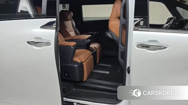 Toyota Alphard 4th Generation 2023 Белый из Кореи, фото 3