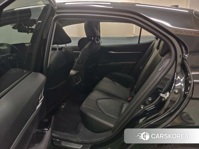 Toyota Camry 2023 Черный из Китая, фото 3