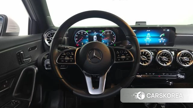 Mercedes-Benz A-Class W177 2021 Белый из Кореи, фото 3