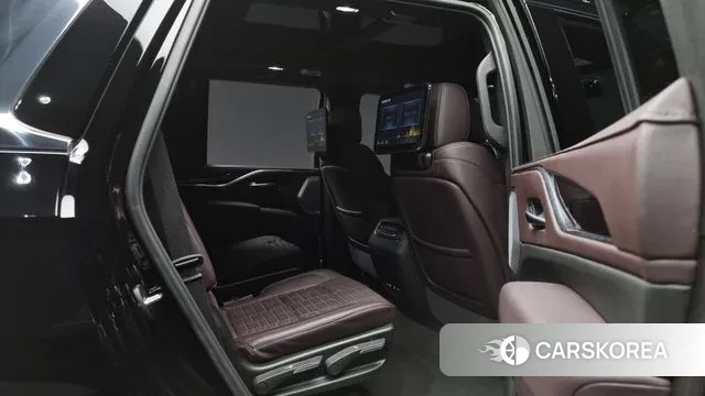 Cadillac Escalade 5th Generation 2024 Черный из Кореи, фото 3
