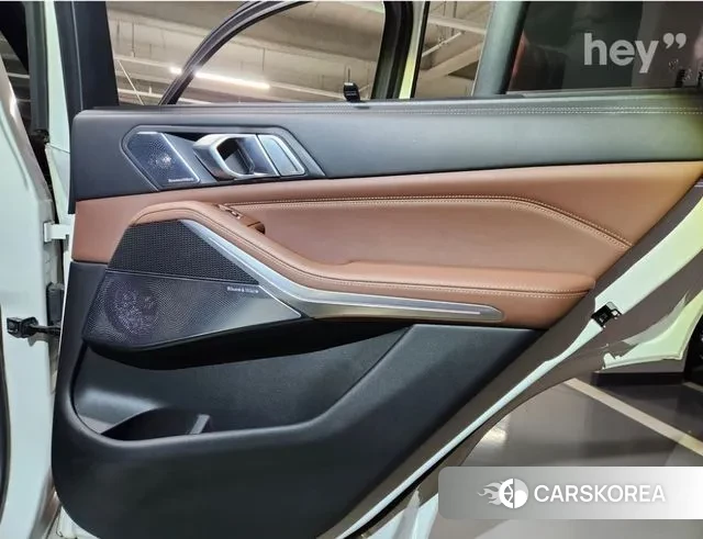 BMW X5 (G05) 2022 Белый из Кореи, фото 3