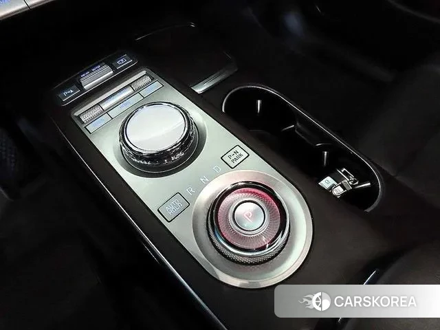 Genesis GV70 2021 Красный из Кореи, фото 3