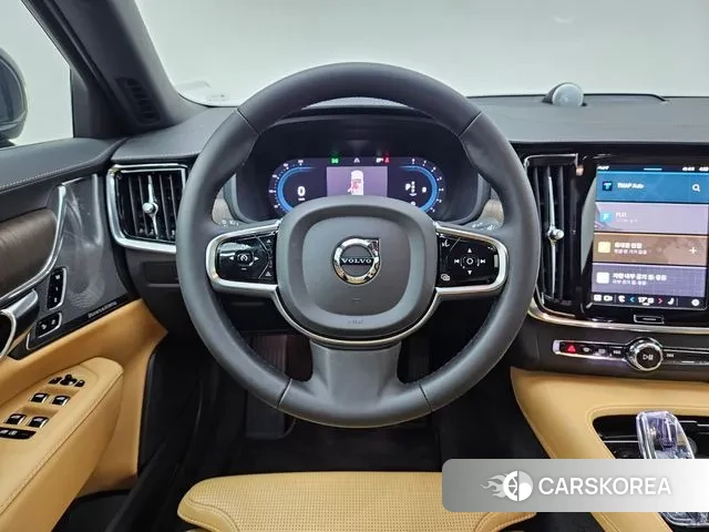 Volvo S90 2024 Черный из Кореи, фото 3