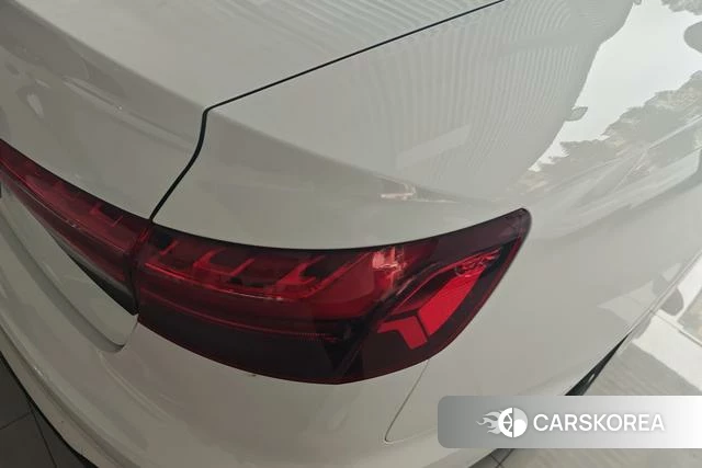 Audi A4L 2022 Белый из Китая, фото 3