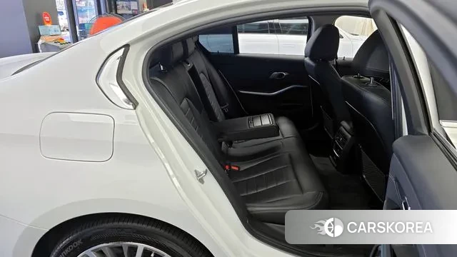 BMW 3 Series (G20) 2021 Белый из Кореи, фото 3