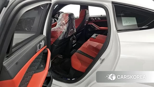 BMW X6M (G06) 2024 Белый из Кореи, фото 3