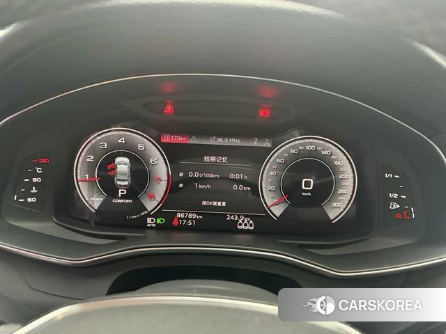 Audi A6L 2022 Темно-серый из Китая, фото 3