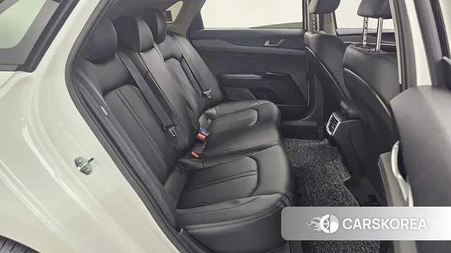 Kia The New K5 3rd generation 2024 Белый из Кореи, фото 3