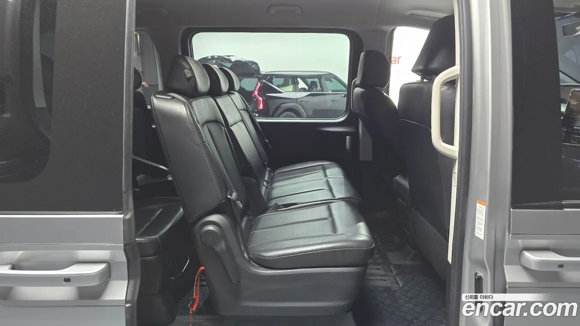 Hyundai Staria 2021 Серебряный из Кореи, фото 3