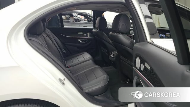 Mercedes-Benz E-Class W213 2019 Белый из Кореи, фото 3