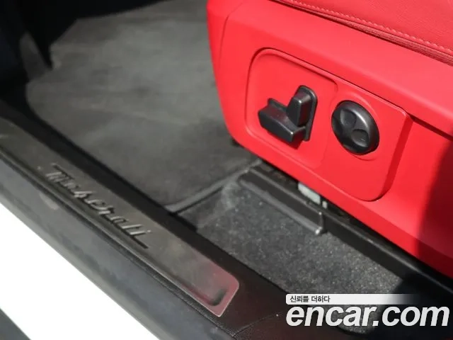 Maserati Levante id 2912786 из Кореи 3