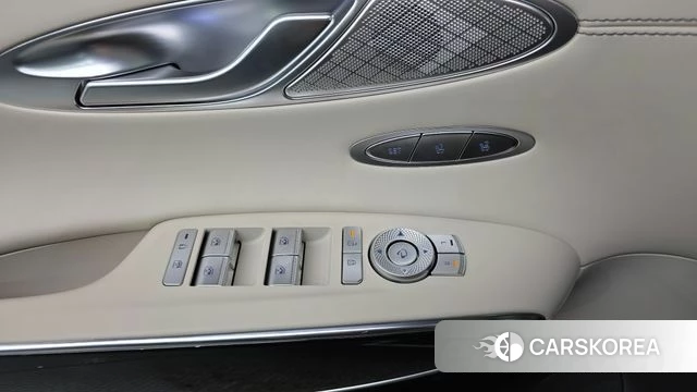 Genesis GV70 2025 Серый из Кореи, фото 3