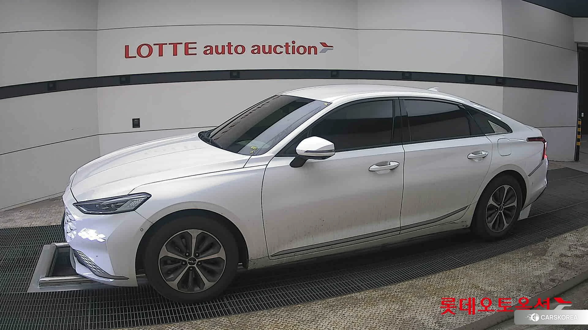 Kia K8 Hybrid 2022 Snow White Pearl из Кореи, фото 3