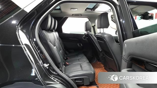 Land Rover Discovery 5 2019 Черный из Кореи, фото 3