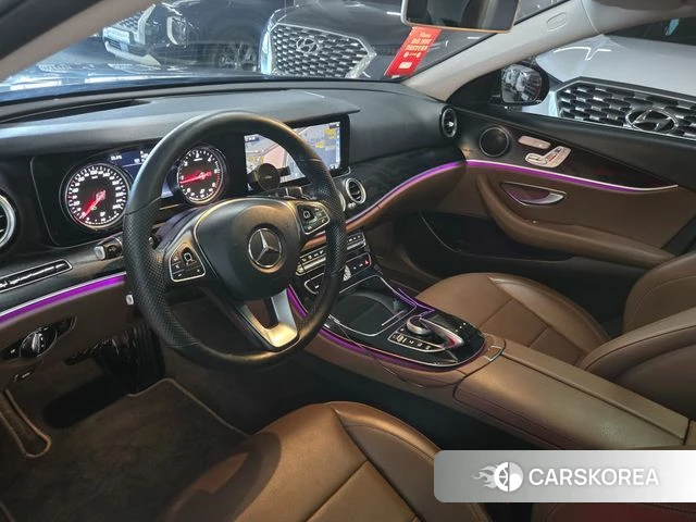 Mercedes-Benz E-Class W213 2018 Серый из Кореи, фото 3