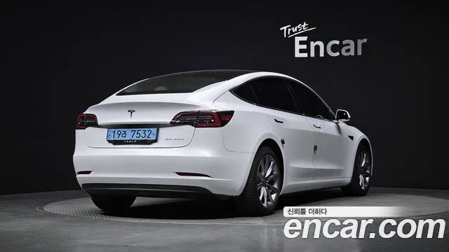 Tesla Model 3 2020 Белый из Кореи, фото 3