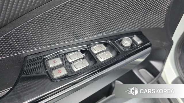 Ssangyong Tivoli Armor 2019 Белый из Кореи, фото 3