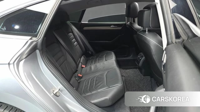 Volkswagen Arteon 2019 Серебряный из Кореи, фото 3