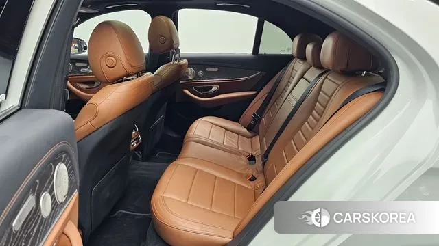 Mercedes-Benz E-Class W213 2021 Белый из Кореи, фото 3