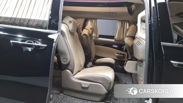 Kia Carnival 4th generation 2022 Черный из Кореи, фото 3