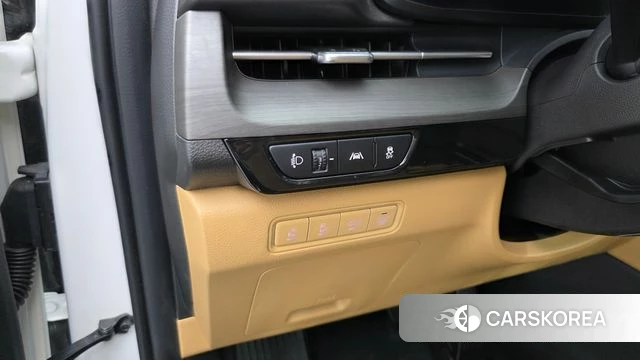Kia Carnival 4th generation 2023 Белый из Кореи, фото 3