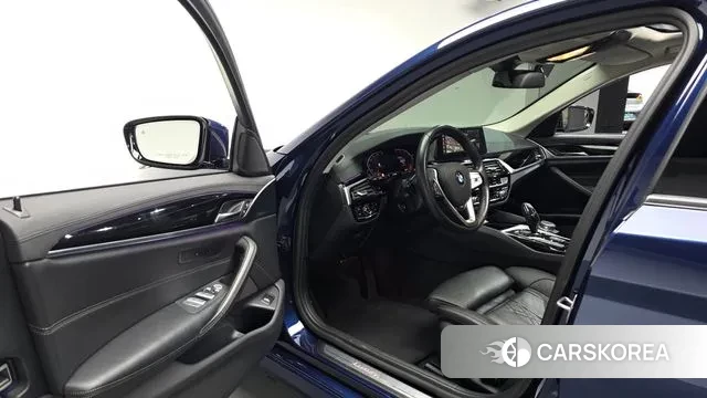 BMW 5 Series (G30) 2019 Синий из Кореи, фото 3