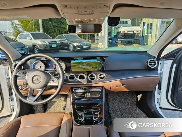 Mercedes-Benz E-Class W213 2018 Белый из Кореи, фото 3