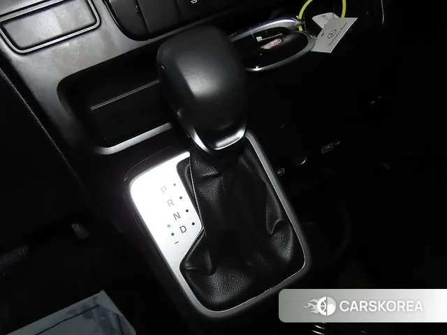 Hyundai Staria 2024 Серебристо-серый из Кореи, фото 3