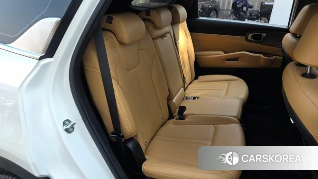 Kia Sorento 4th Generation 2023 Белый из Кореи, фото 3