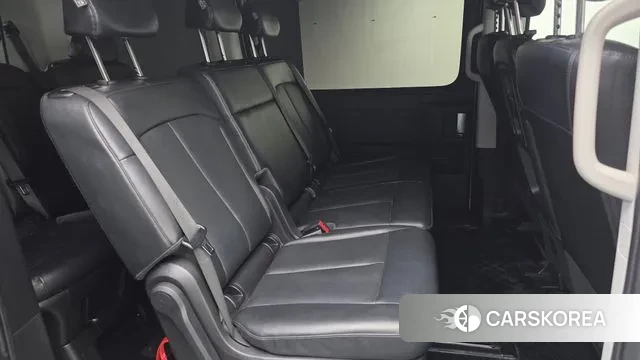 Hyundai Staria 2021 Белый из Кореи, фото 3