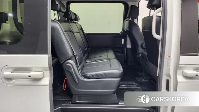 Hyundai Staria 2021 Белый из Кореи, фото 3