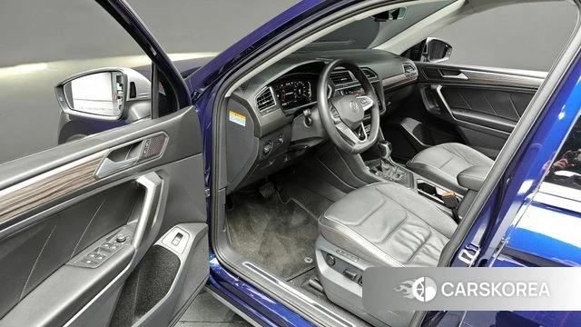 Volkswagen Tiguan Allspace 2022 Синий из Кореи, фото 3