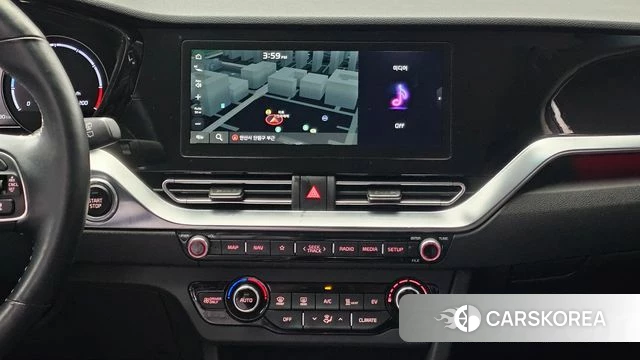Kia Niro Plus 2023 Белый из Кореи, фото 3