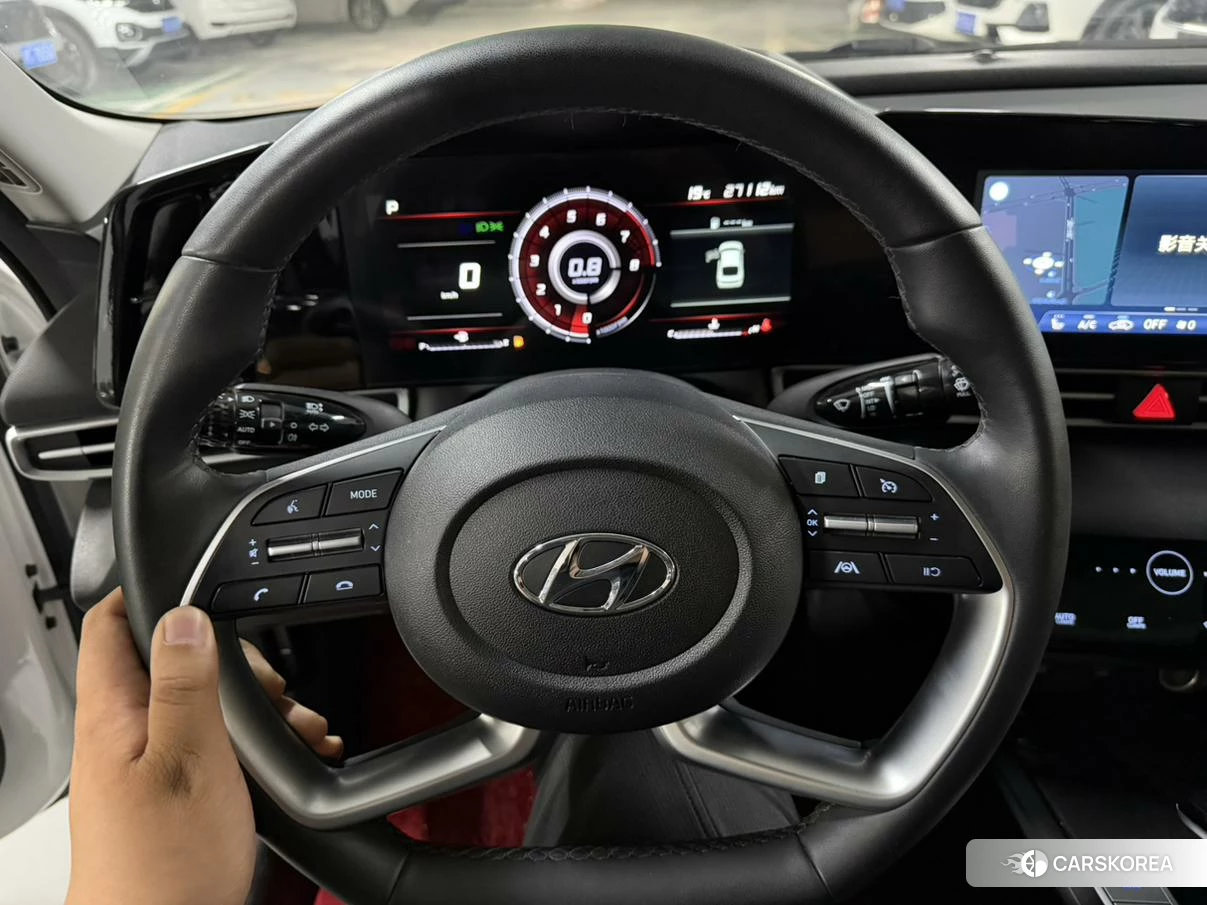 Hyundai Elantra 2022 Белый из Китая, фото 3