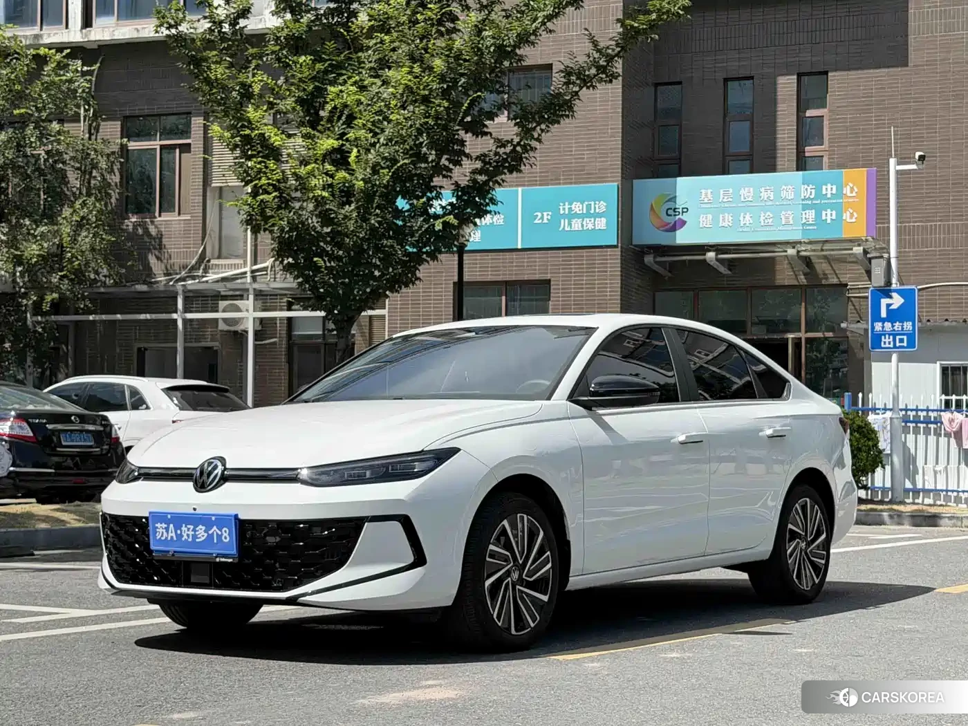 Volkswagen Lavida 2026 Белый из Китая, фото 3