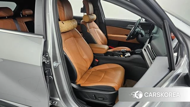 Kia Sportage 5th Generation 2023 Серебристо-серый из Кореи, фото 3